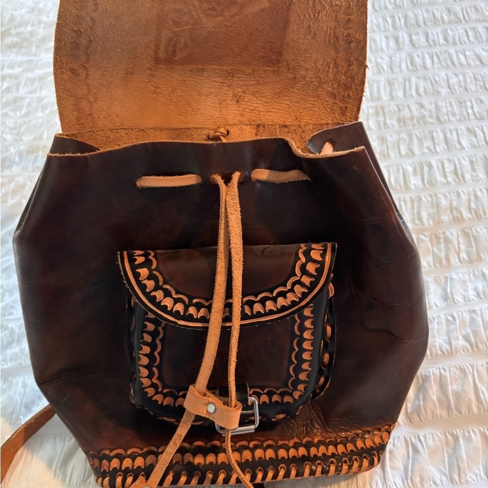 Handcrafted Brown Leather Backpack - Picture 2 of 8